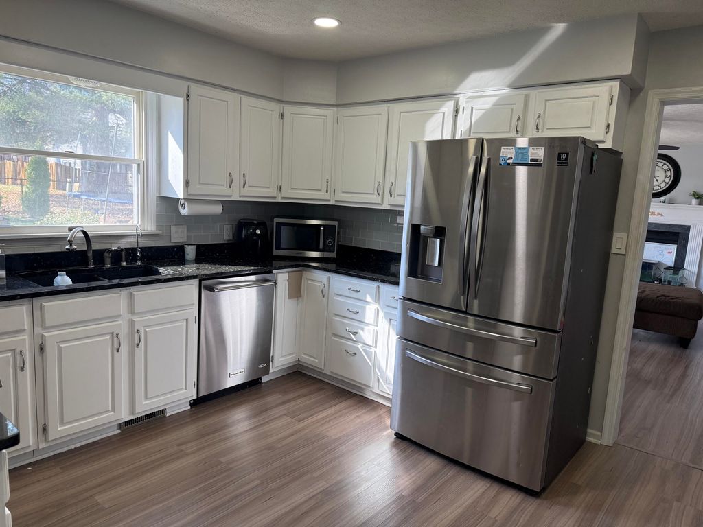 Photo of 3824 S Laura Way, Bloomington, IN 47401 (MLS # 835929)