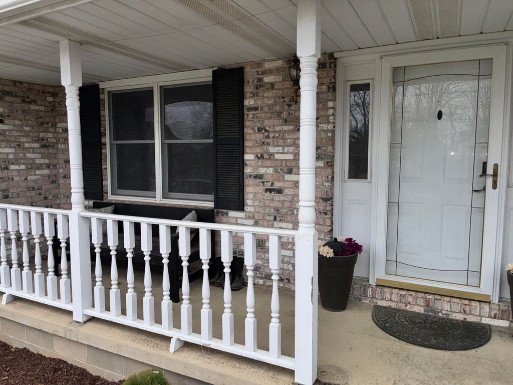 Photo of 3824 S Laura Way, Bloomington, IN 47401 (MLS # 835929)