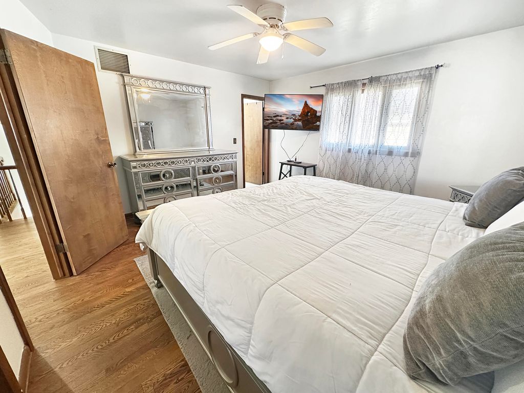 Photo of 8019 Hohman Avenue, Munster, IN 46321 (MLS # 831523)