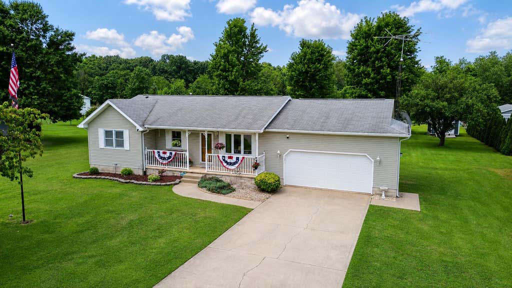 Photo of 2190 E 100 S, Knox, IN 46534 (MLS # 843727)