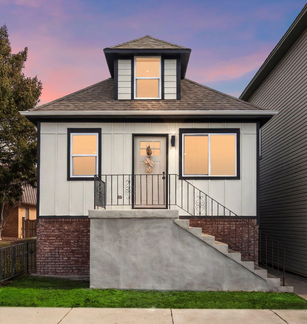 Photo of 2017 Clark Street, Whiting, IN 46394 (MLS # 834297)