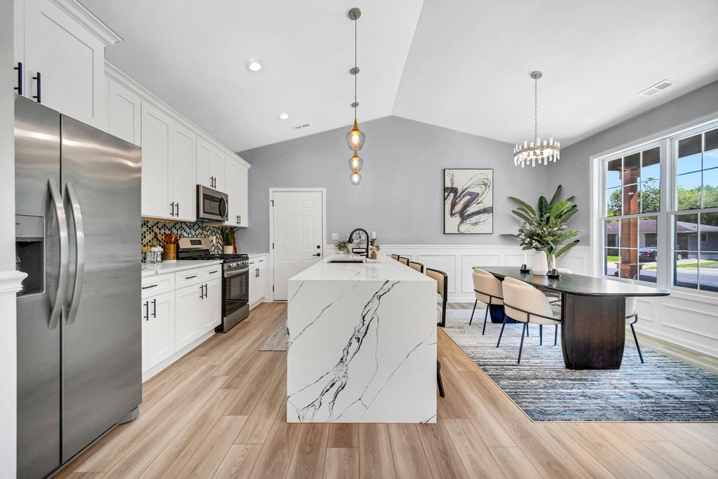 Photo of 7456 Wilson Place, Merrillville, IN 46410 (MLS # 835075)