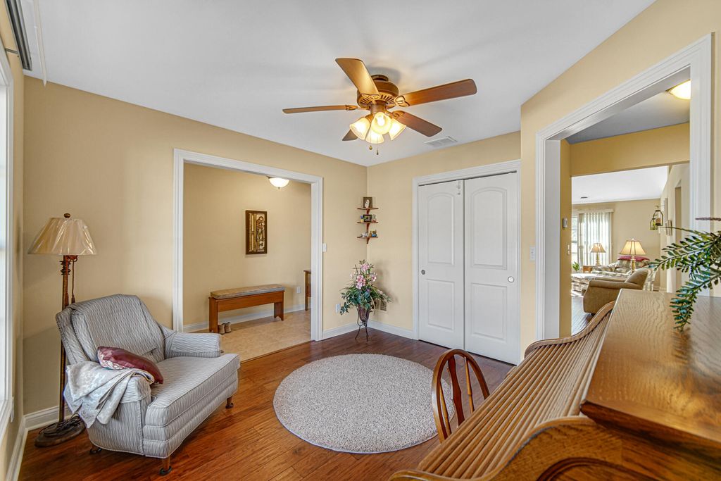 Photo of 805 Veterans Lane, Crown Point, IN 46307 (MLS # 834748)