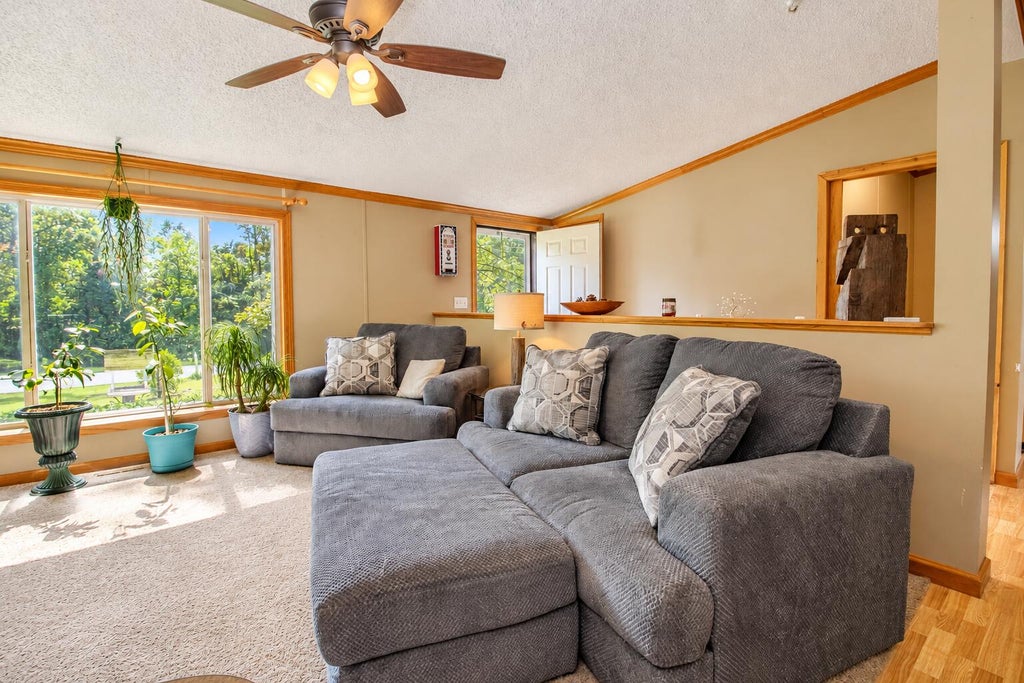 Photo of 5816 E 1042 N, DeMotte, IN 46310 (MLS # 845849)