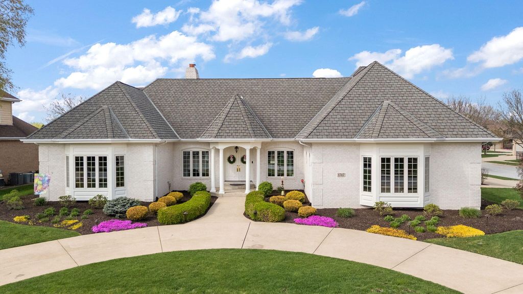 Photo of 1747 Redwood Court, Munster, IN 46321 (MLS # 837393)