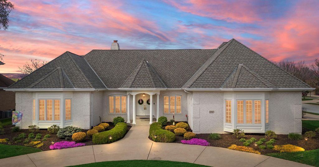 Photo of 1747 Redwood Court, Munster, IN 46321 (MLS # 837393)