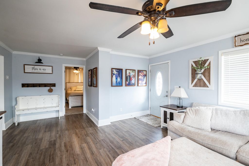 Photo of 1226 S Ash Street, Hobart, IN 46342 (MLS # 834354)