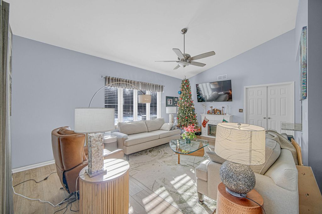 Photo of 237 Azalea Drive, Hobart, IN 46342 (MLS # 832423)