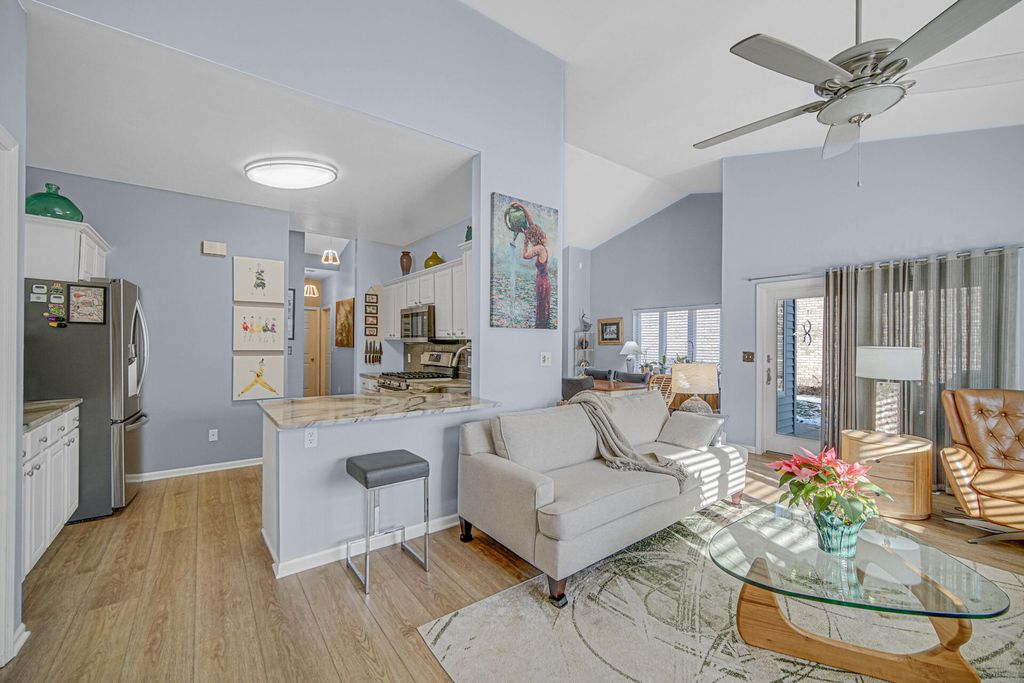 Photo of 237 Azalea Drive, Hobart, IN 46342 (MLS # 832423)