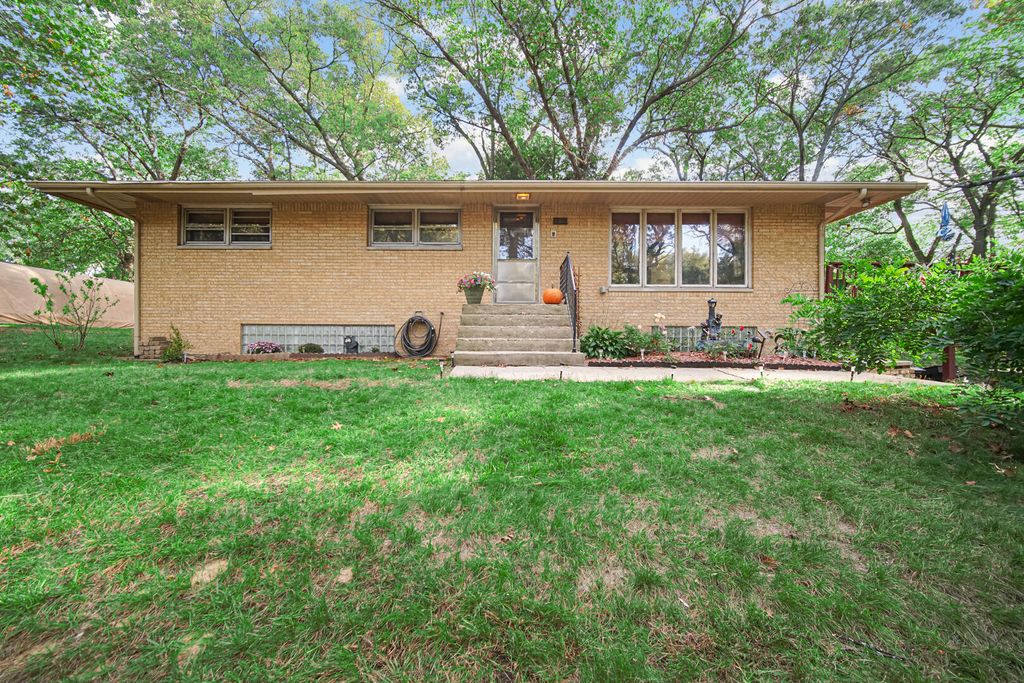 Photo of 5001 Marquette Road, Lake Station, IN 46405 (MLS # 831169)