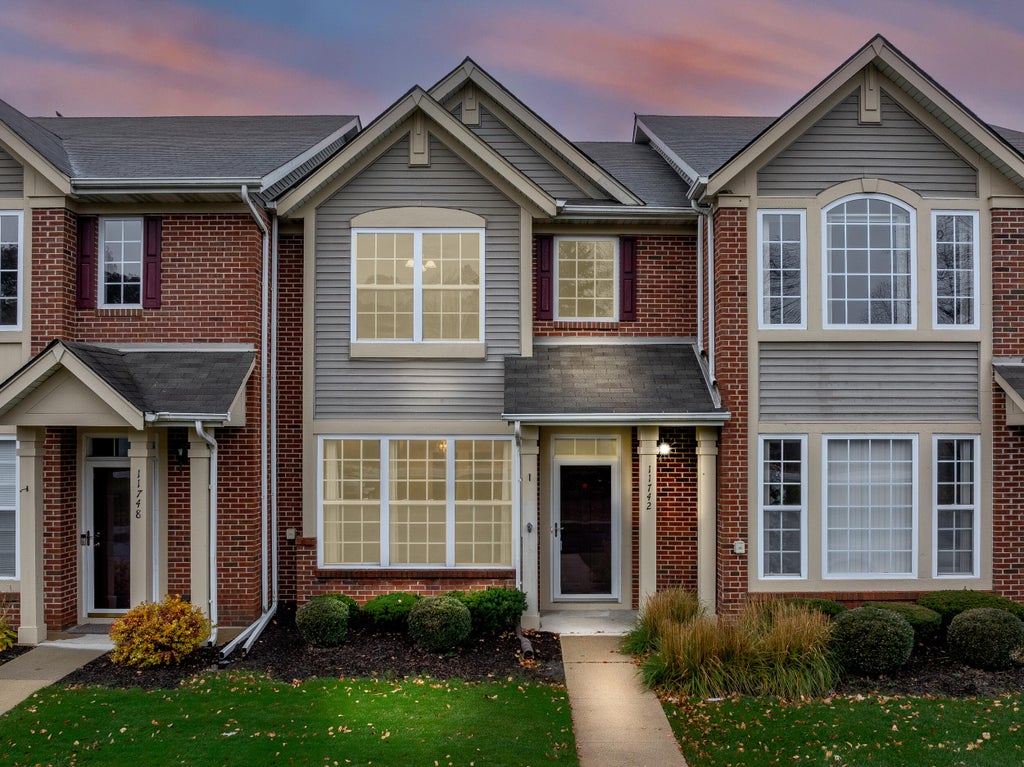 Photo of 11742 Broadway, Crown Point, IN 46307 (MLS # 845053)