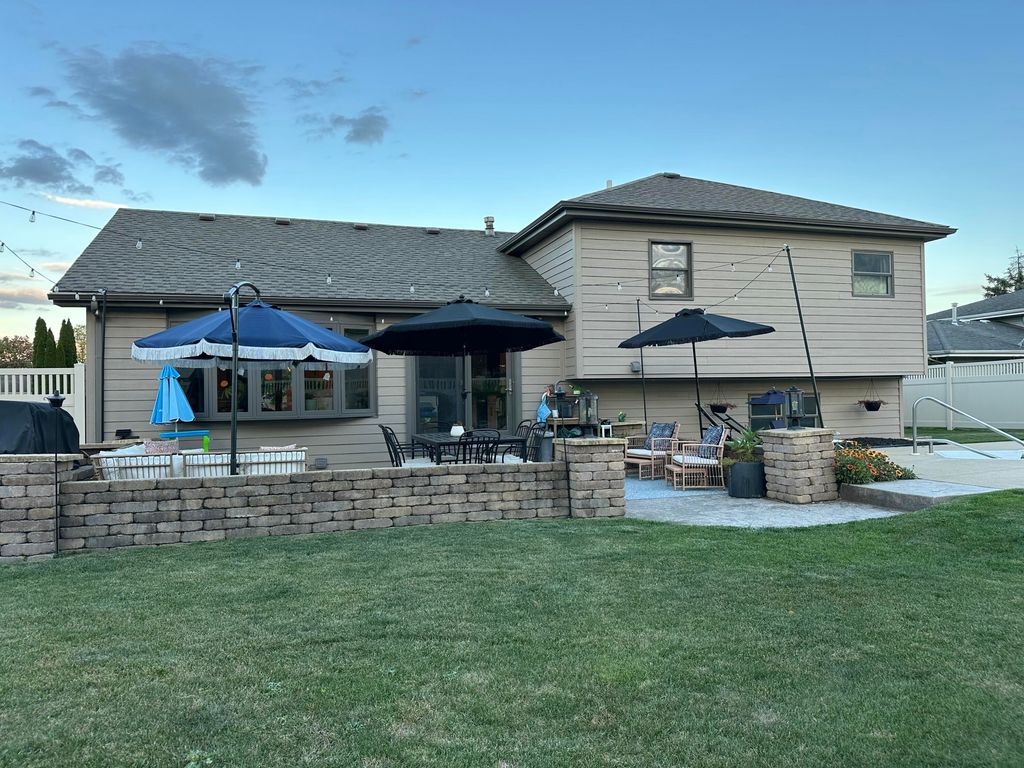 Photo of 10446 W Magoun Drive, Saint John, IN 46373 (MLS # 835933)