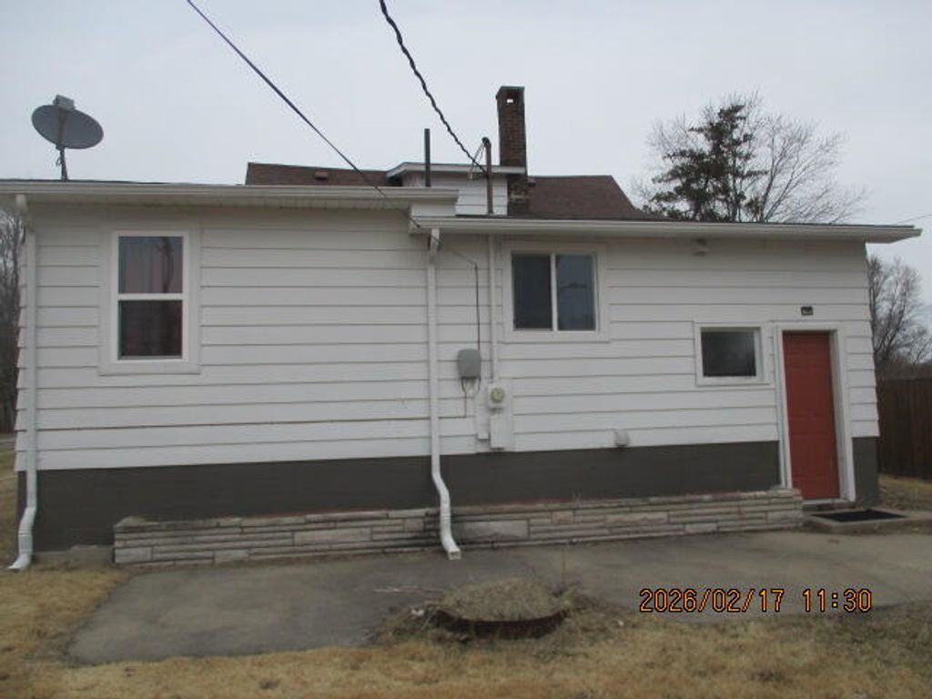 Photo of 407 E State Street, Morocco, IN 47963 (MLS # 834368)