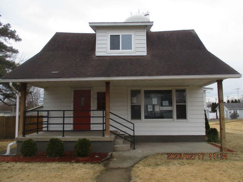 Photo of 407 E State Street, Morocco, IN 47963 (MLS # 834368)