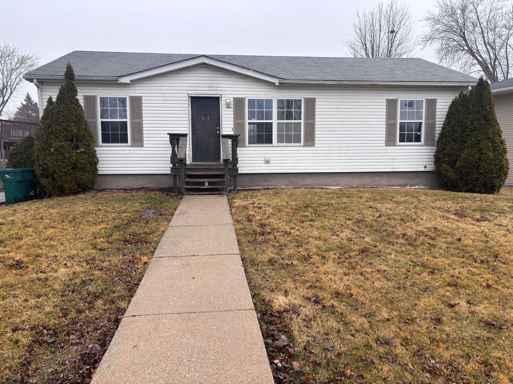 Photo of 2394 W 61st Place, Merrillville, IN 46410 (MLS # 836537)