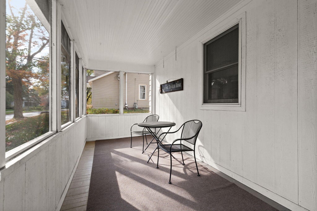 Photo of 405 Napoleon Street, Valparaiso, IN 46383 (MLS # 847477)
