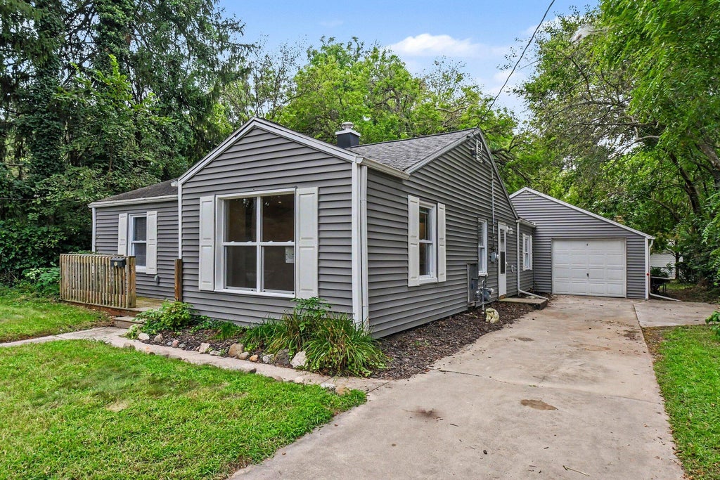 Photo of 3311 Tilden Avenue, Michigan City, IN 46360 (MLS # 844619)