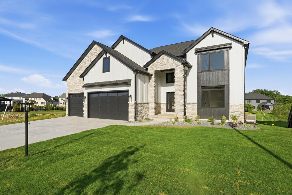 Photo of 9443 Tall Grass Trail, Saint John, IN 46373 (MLS # 844326)