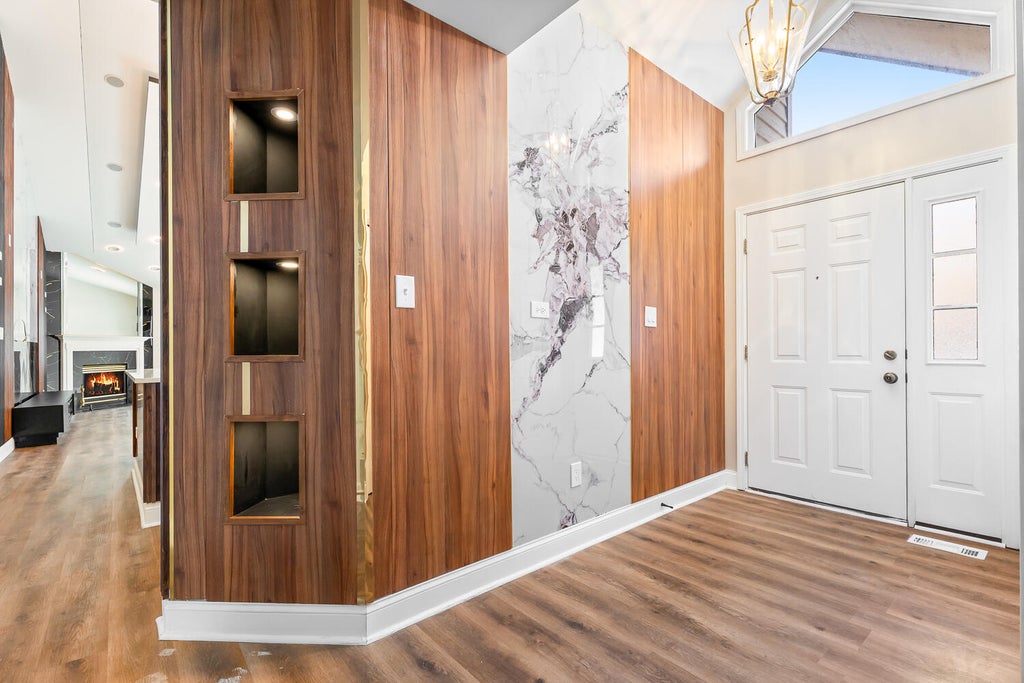 Photo of 902 Cornwallis Lane, Munster, IN 46321 (MLS # 846348)