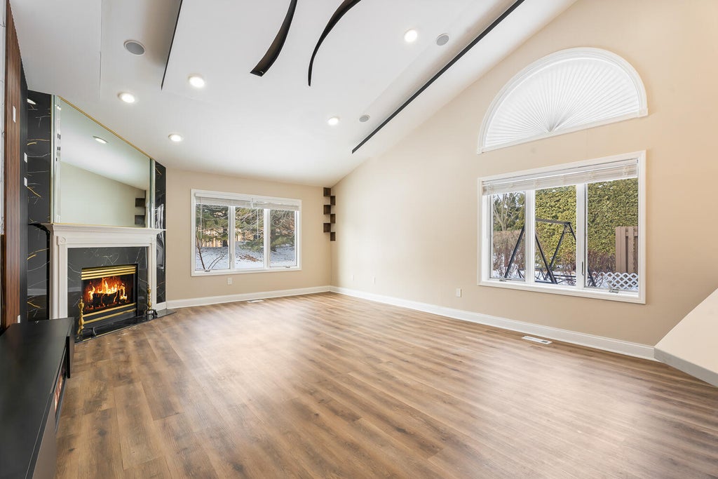 Photo of 902 Cornwallis Lane, Munster, IN 46321 (MLS # 846348)