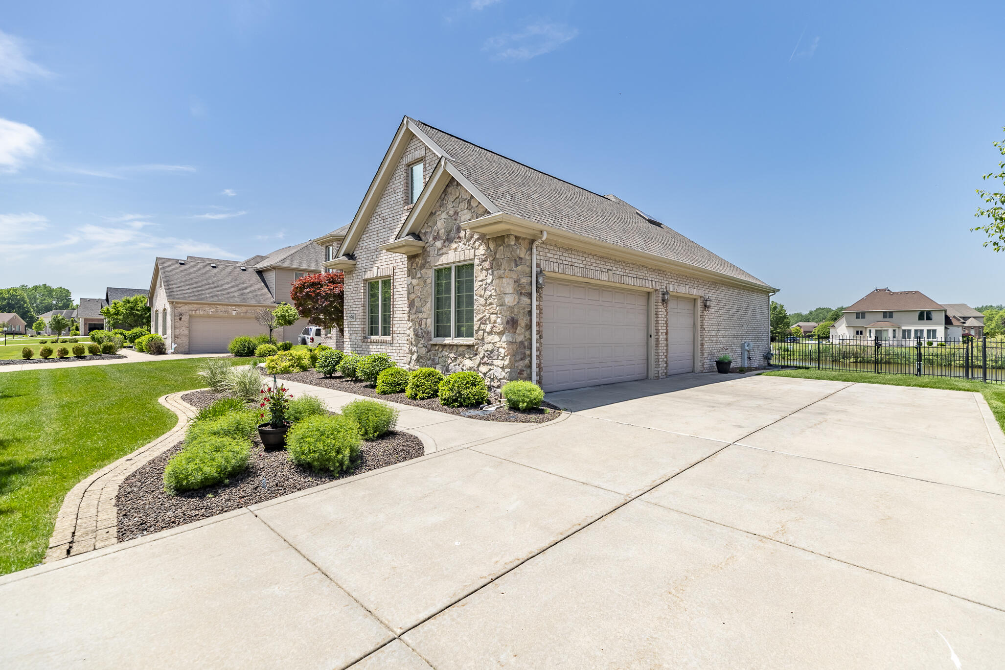 930 Stonebridge Drive