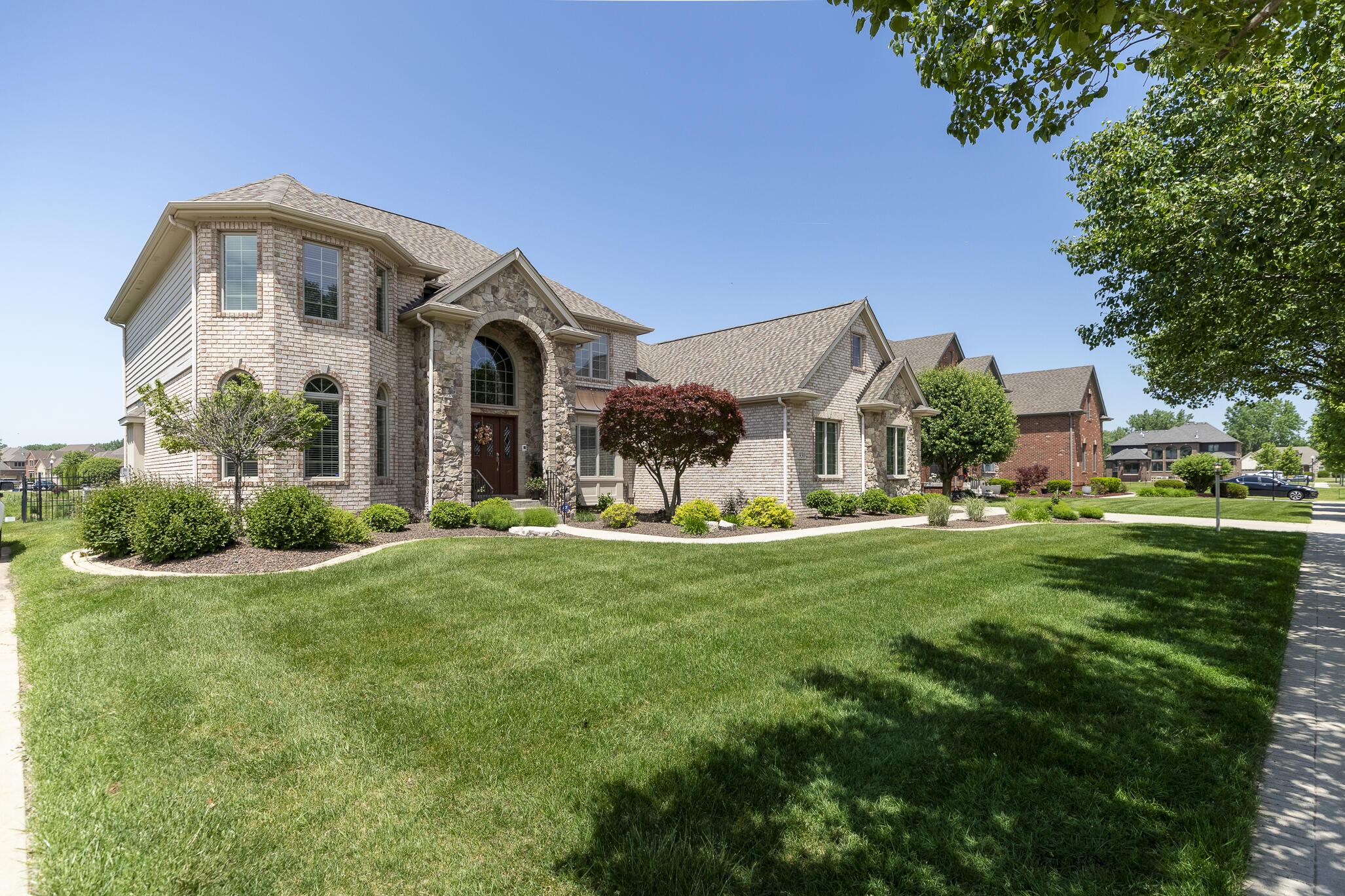 930 Stonebridge Drive