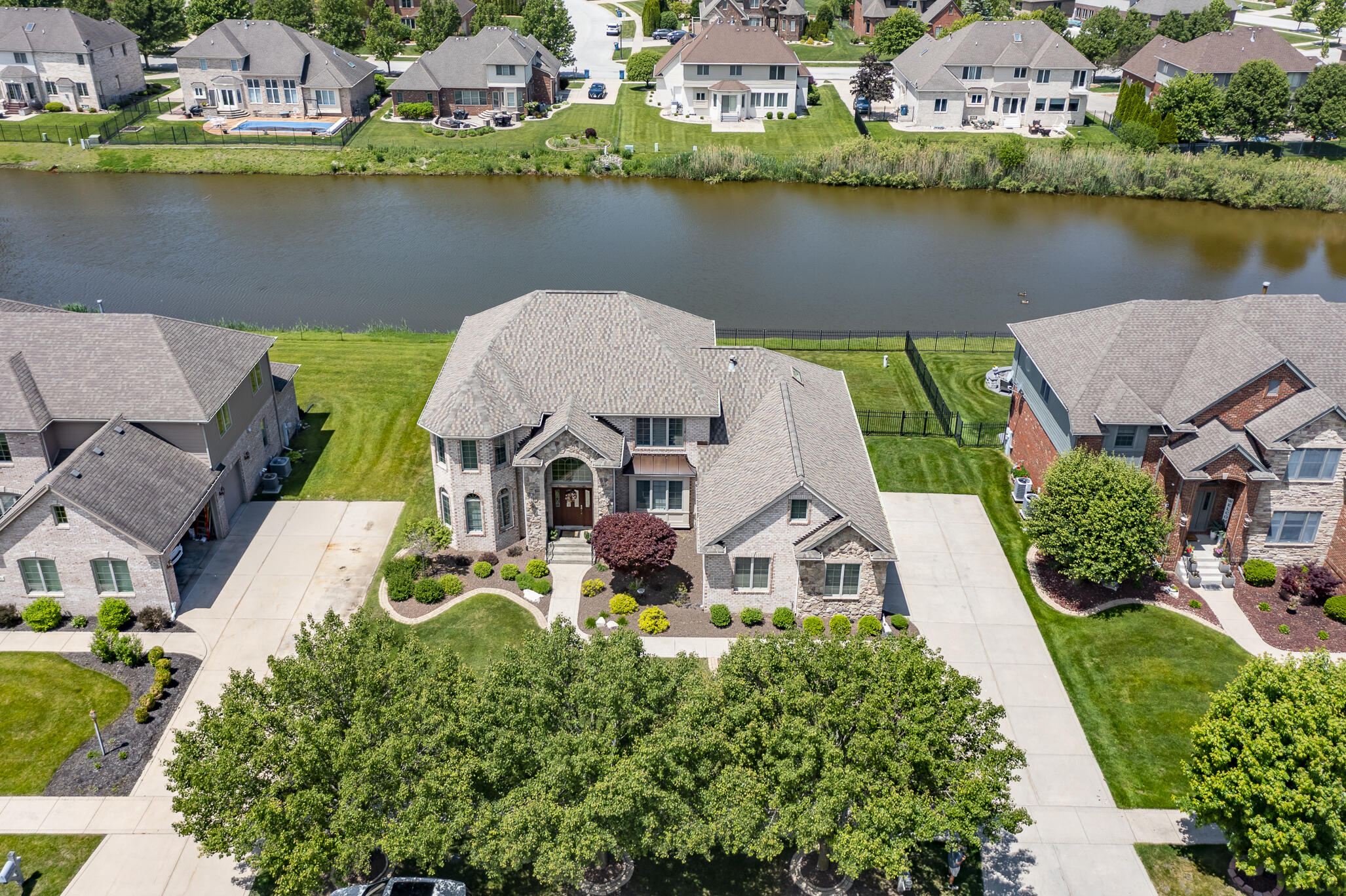 930 Stonebridge Drive