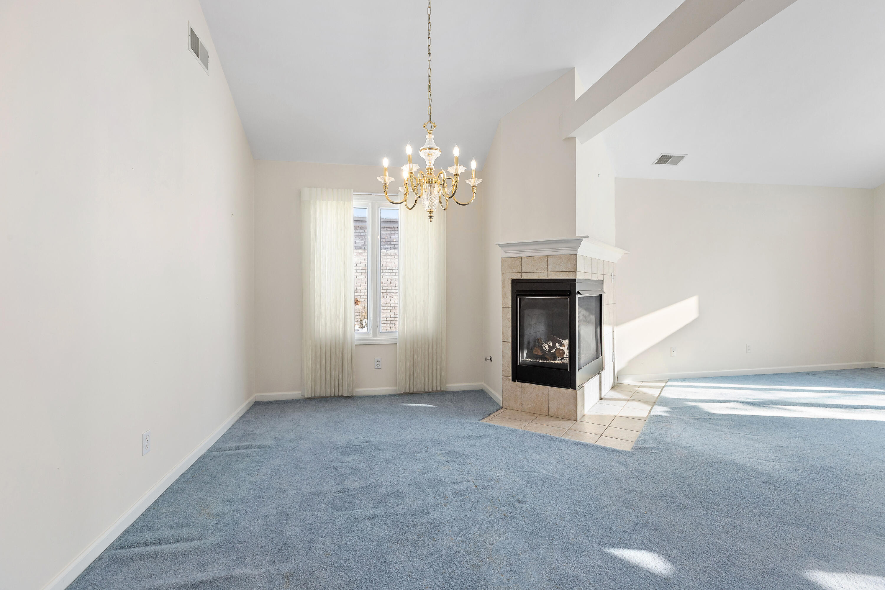 1513 Glen Eagles Drive