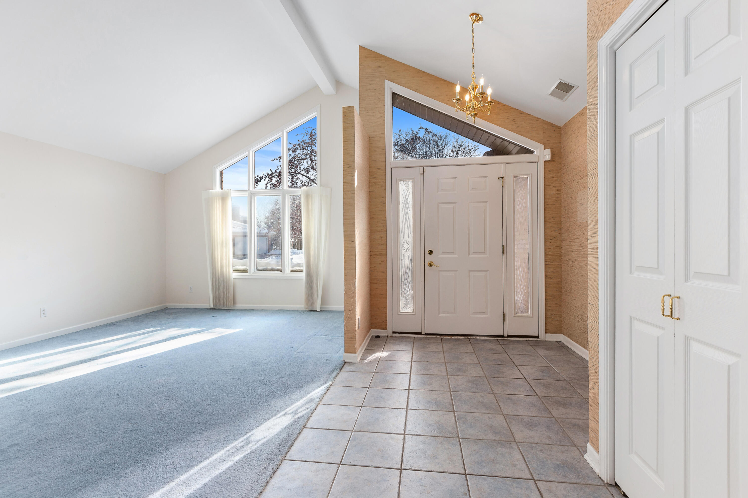 1513 Glen Eagles Drive