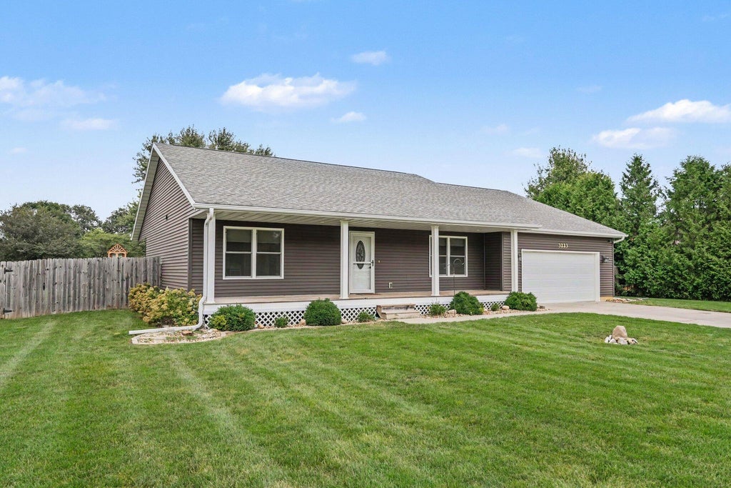 Photo of 3223 Smithfield Lane, La Porte, IN 46350 (MLS # 846276)