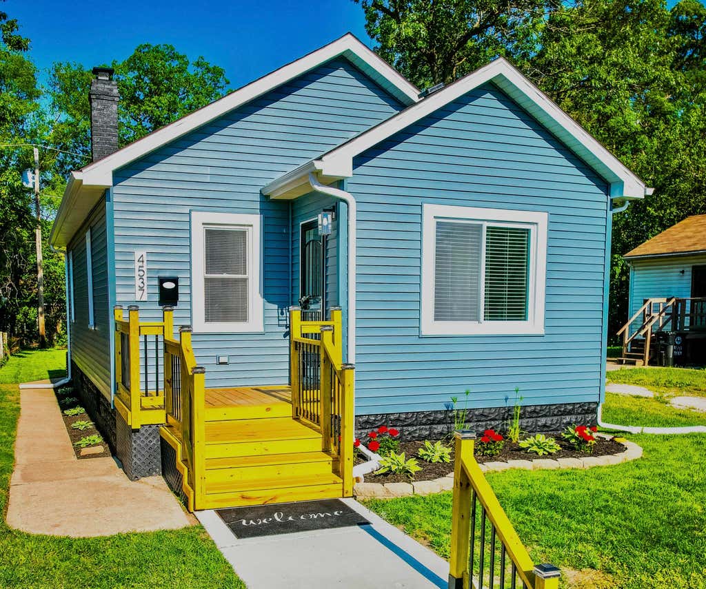 Photo of 4537 Pierce Street, Gary, IN 46408 (MLS # 840174)