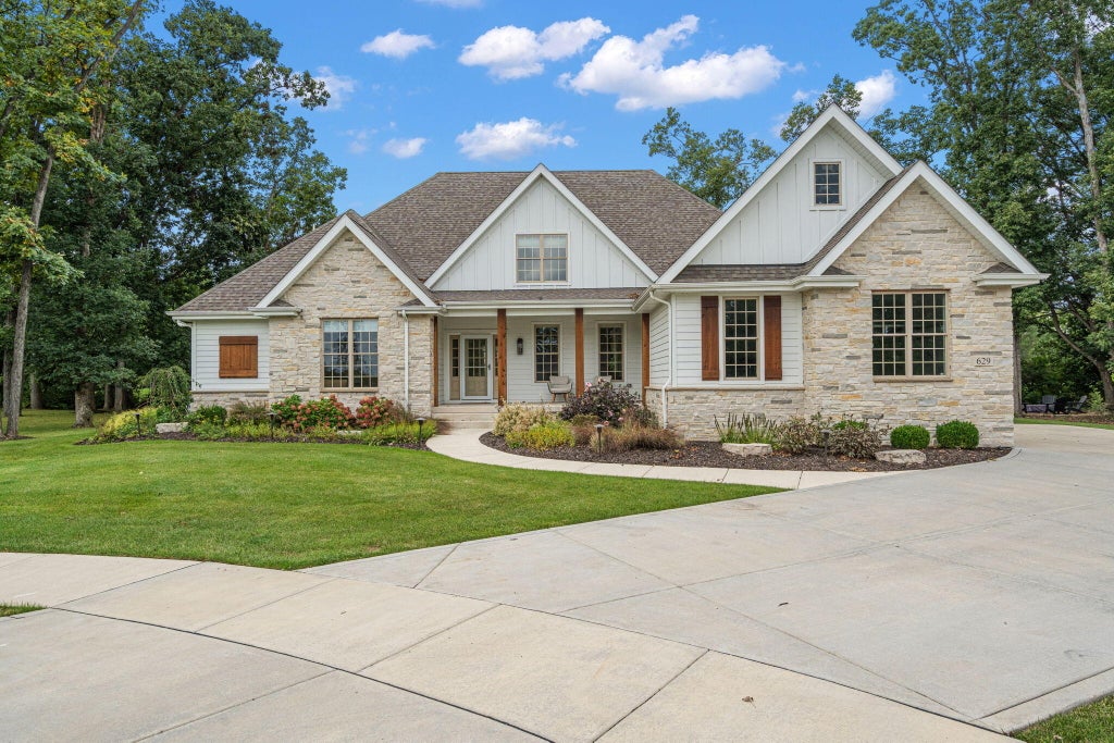 Photo of 629 George Cohan Court, Crown Point, IN 46307 (MLS # 845855)