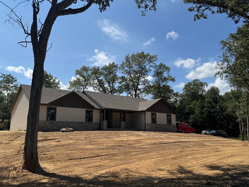 Photo of 11149 Quail Run Drive W, Wheatfield, IN 46392 (MLS # 844499)