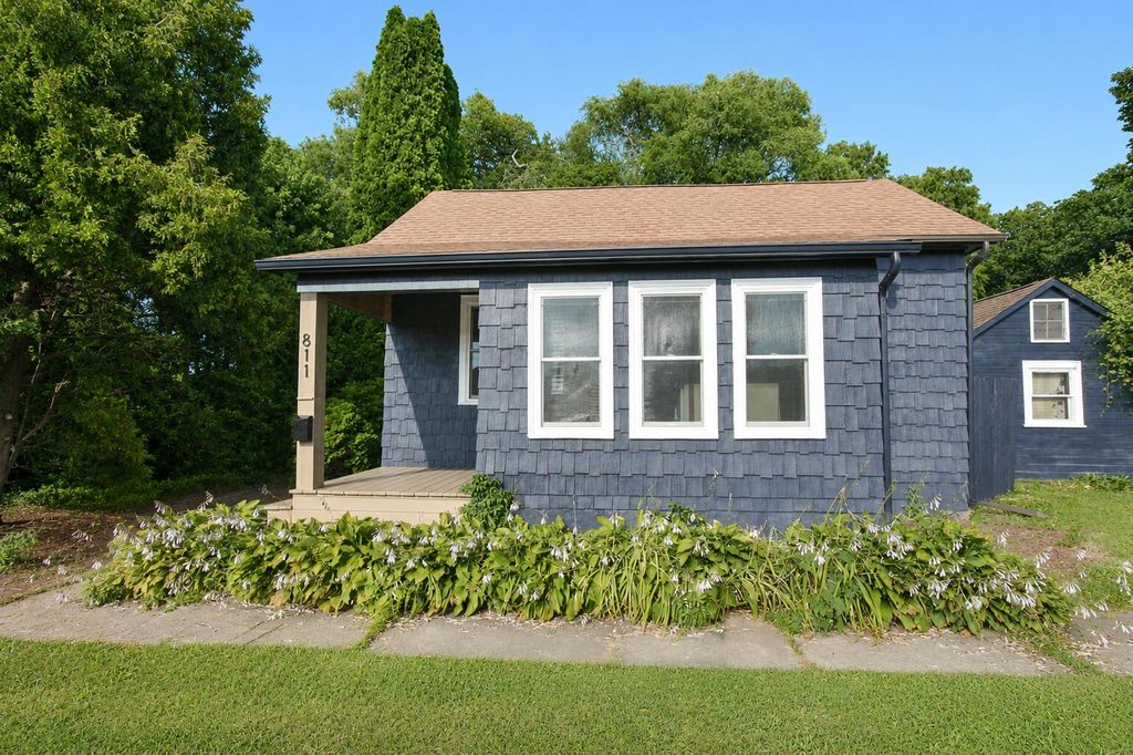 Photo of 811 Rumely Street, La Porte, IN 46350 (MLS # 842341)