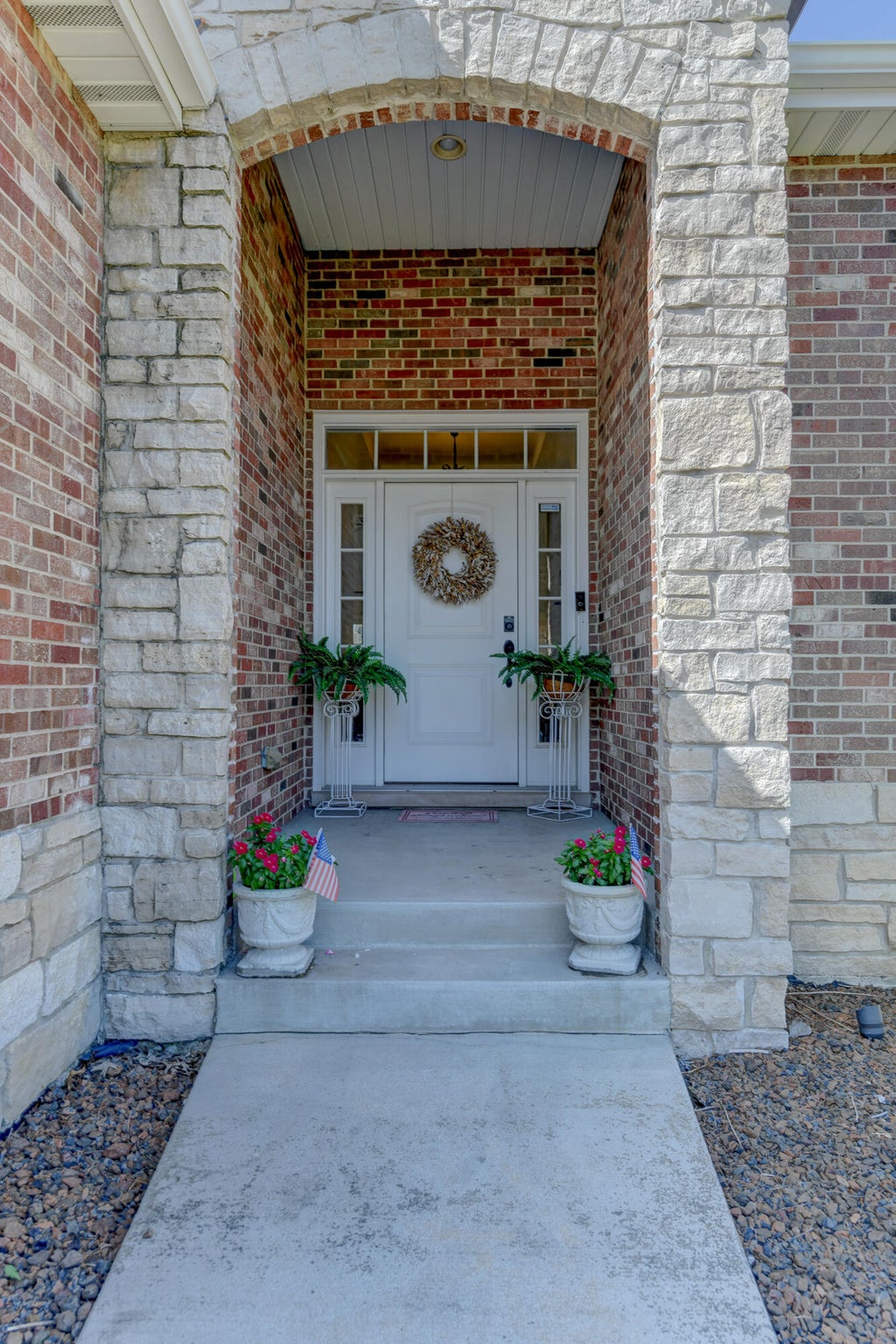 Photo of 8900 Mallard Lane, Saint John, IN 46373 (MLS # 845207)