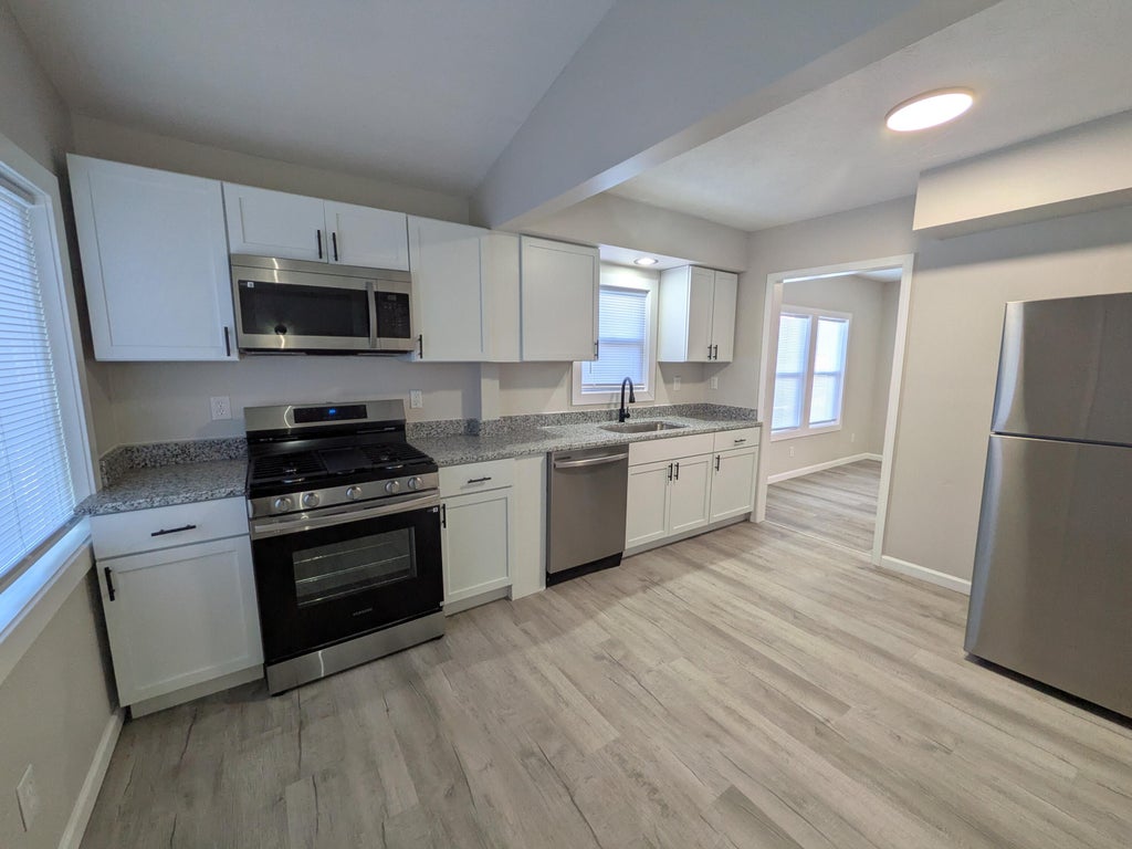 Photo of 428 N Carroll Avenue, Michigan City, IN 46360 (MLS # 846827)