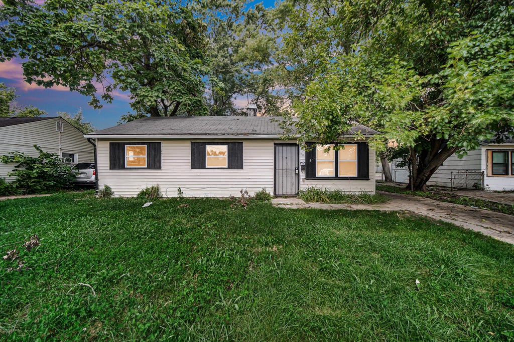 Photo of 700 E 49th Avenue, Gary, IN 46409 (MLS # 844563)