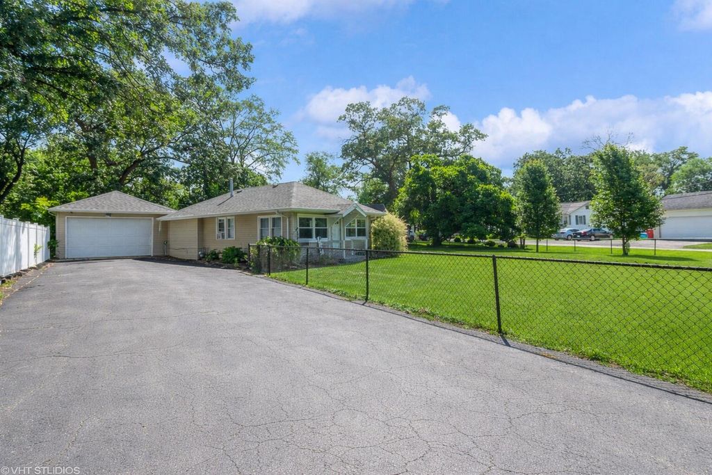 Photo of 13861 Butternut Street, Cedar Lake, IN 46303 (MLS # 837550)