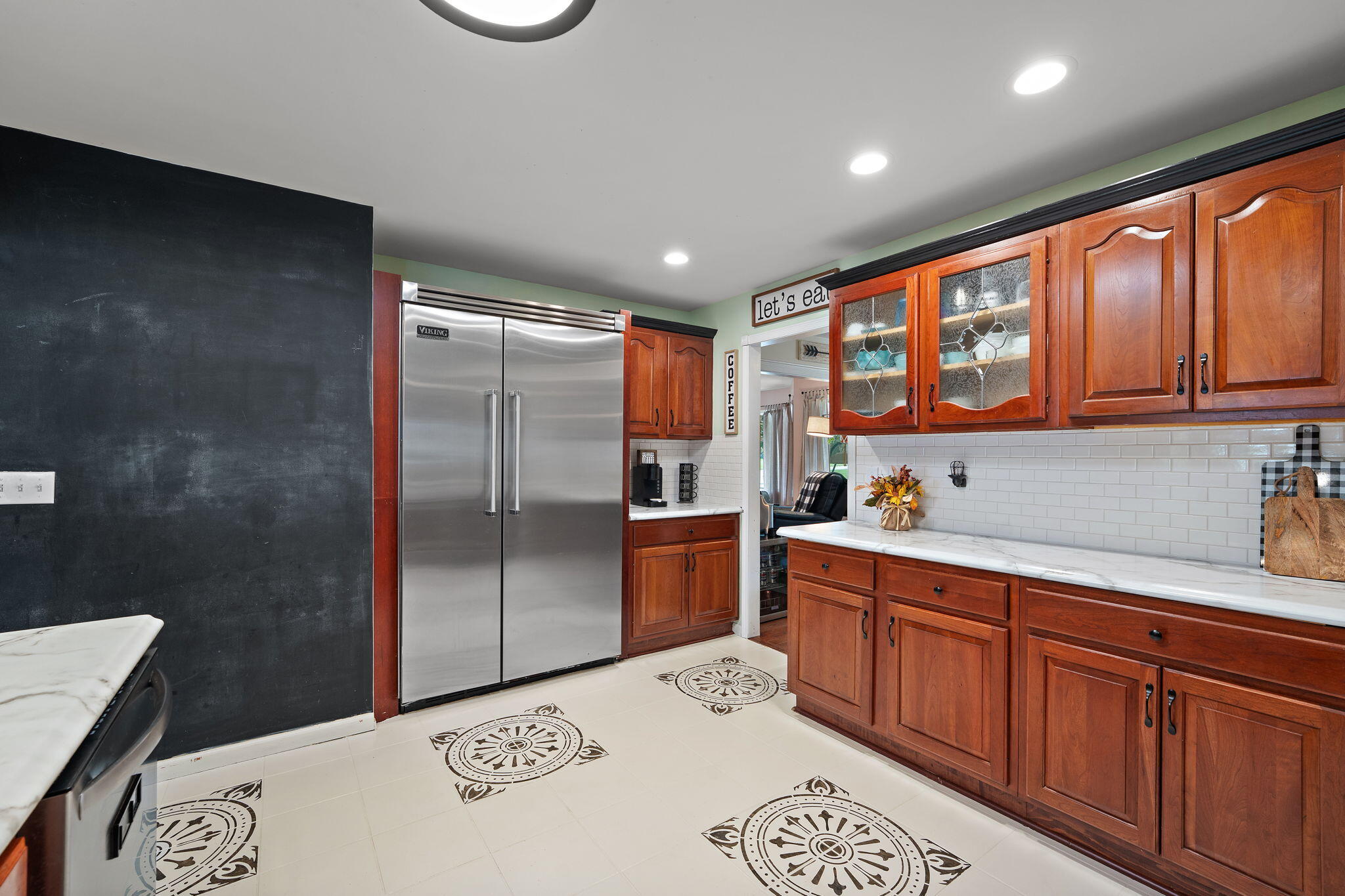 Valparaiso, Indiana 46385, United States, 5 Bedrooms Bedrooms, ,5 BathroomsBathrooms,Residential,Active,231073