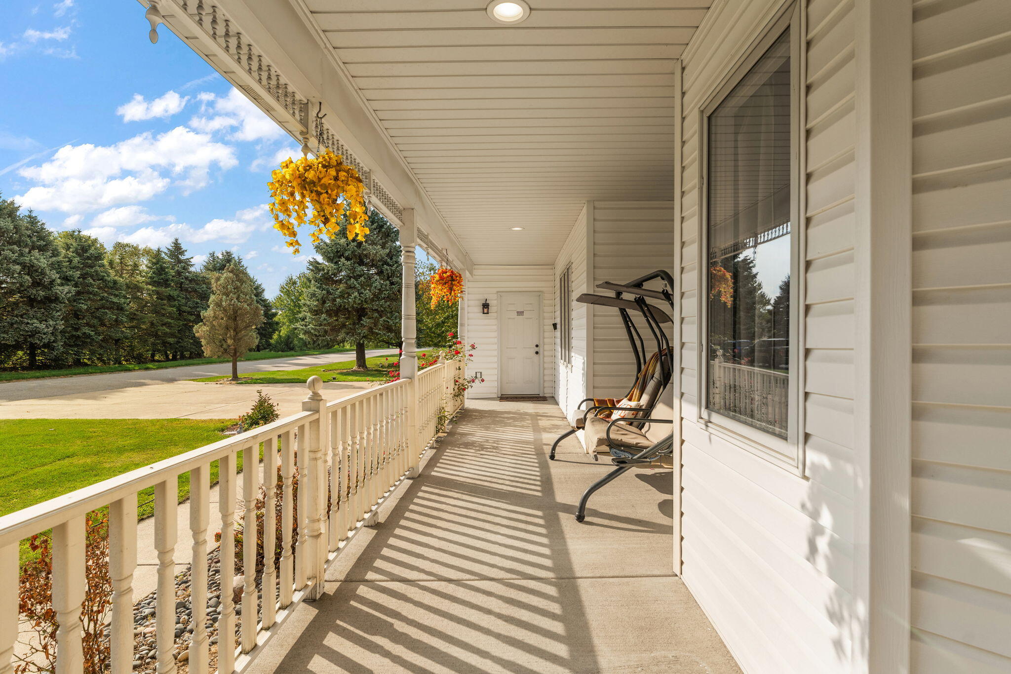 Valparaiso, Indiana 46385, United States, 5 Bedrooms Bedrooms, ,5 BathroomsBathrooms,Residential,Active,231073