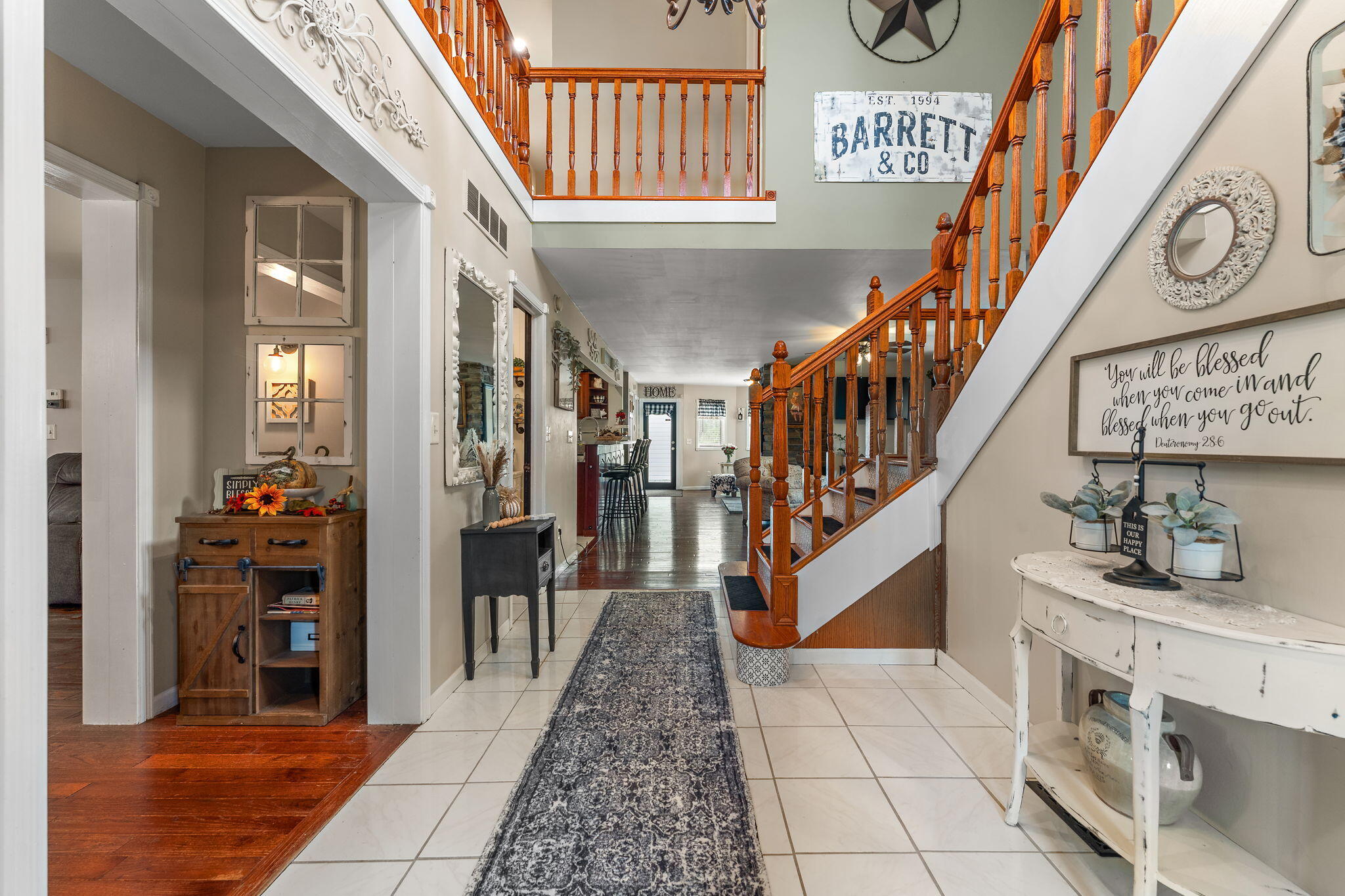 Valparaiso, Indiana 46385, United States, 5 Bedrooms Bedrooms, ,5 BathroomsBathrooms,Residential,Active,231073