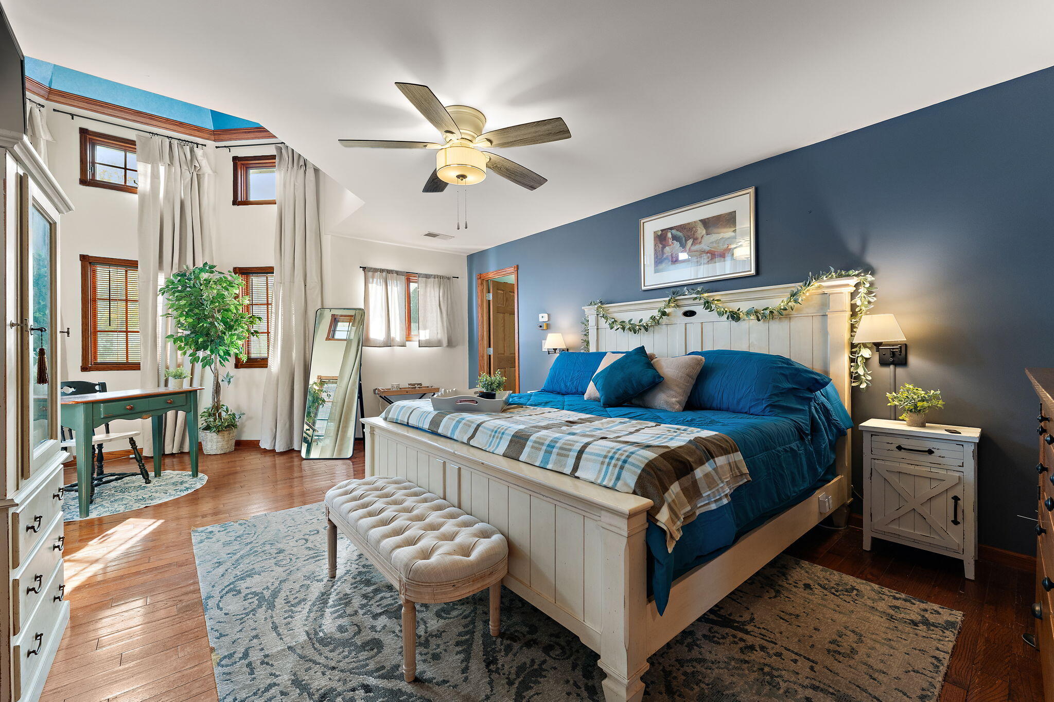 Valparaiso, Indiana 46385, United States, 5 Bedrooms Bedrooms, ,5 BathroomsBathrooms,Residential,Active,231073