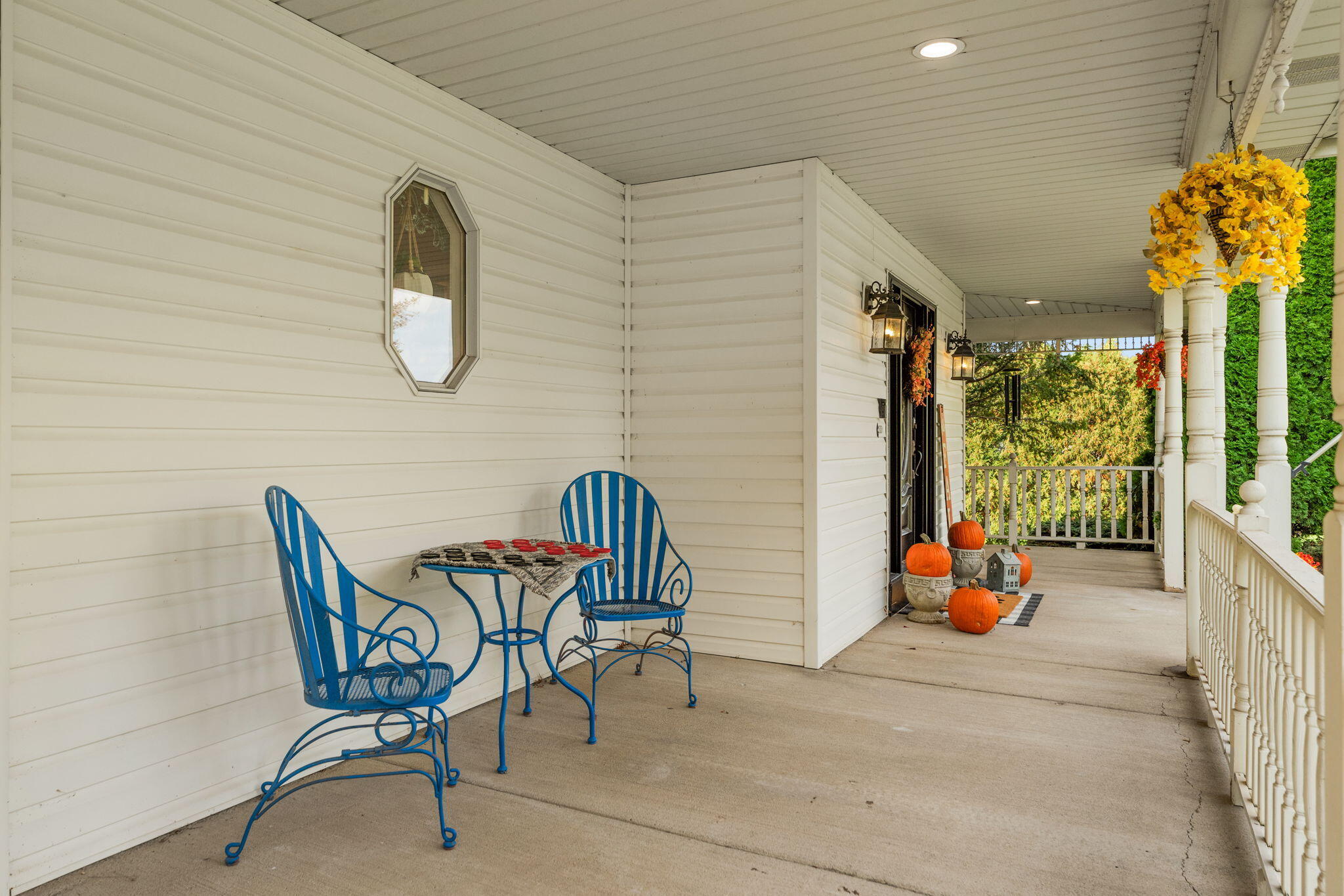 Valparaiso, Indiana 46385, United States, 5 Bedrooms Bedrooms, ,5 BathroomsBathrooms,Residential,Active,231073