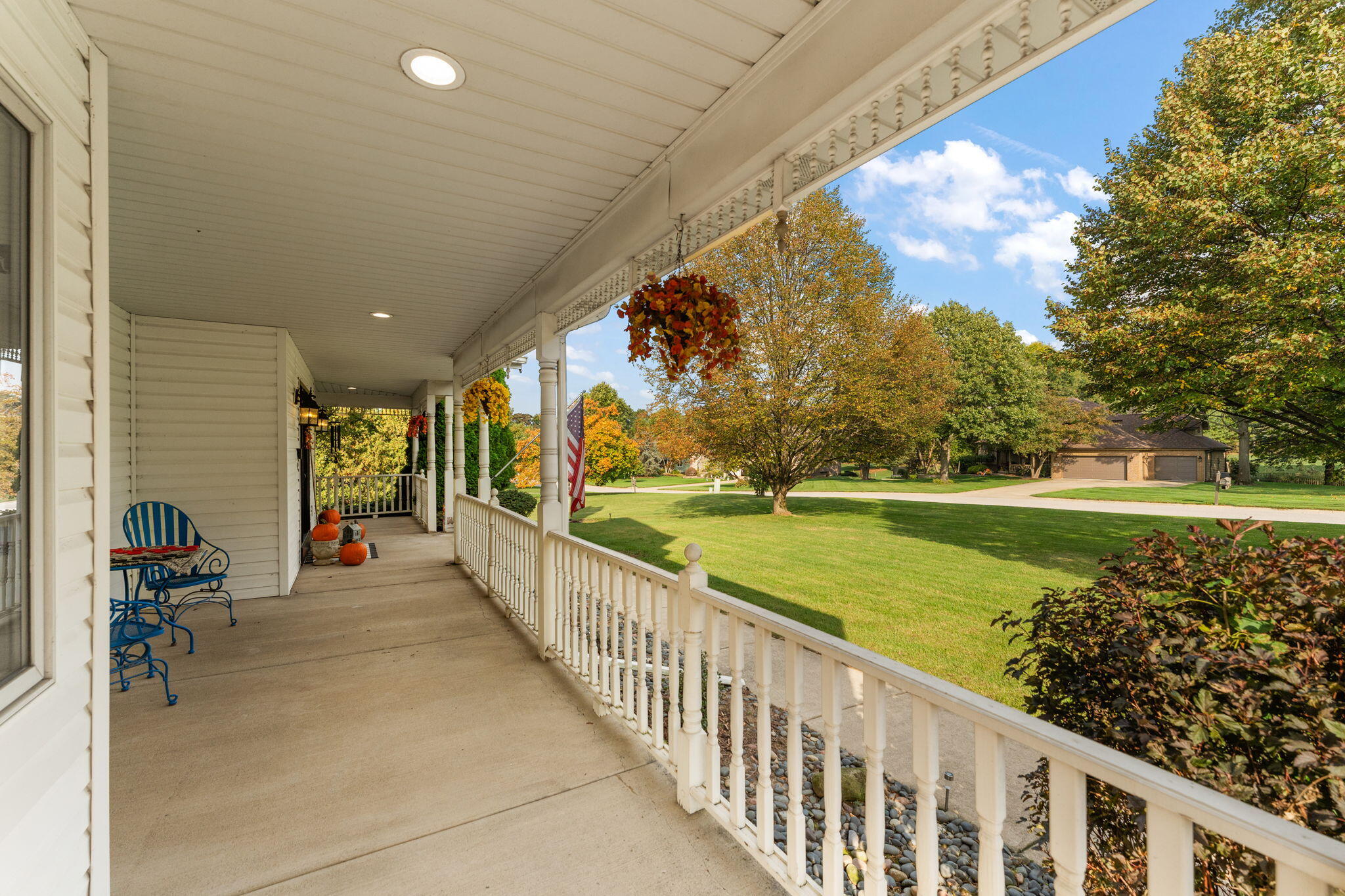 Valparaiso, Indiana 46385, United States, 5 Bedrooms Bedrooms, ,5 BathroomsBathrooms,Residential,Active,231073