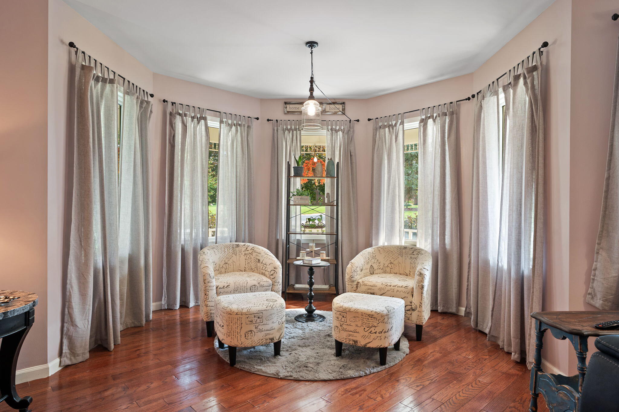 Valparaiso, Indiana 46385, United States, 5 Bedrooms Bedrooms, ,5 BathroomsBathrooms,Residential,Active,231073