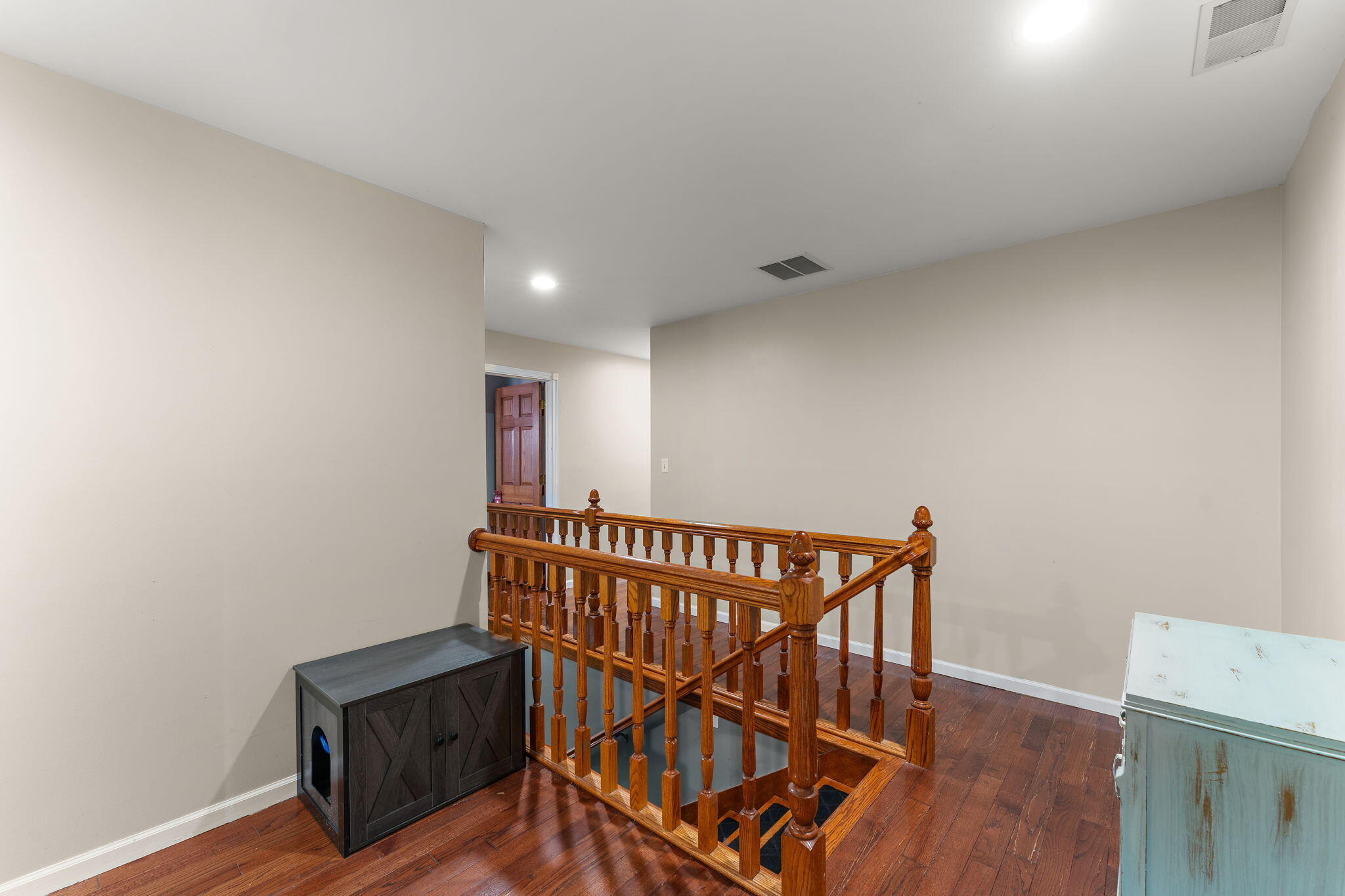 Valparaiso, Indiana 46385, United States, 5 Bedrooms Bedrooms, ,5 BathroomsBathrooms,Residential,Active,231073