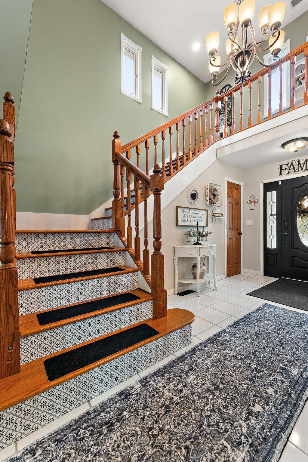 Valparaiso, Indiana 46385, United States, 5 Bedrooms Bedrooms, ,5 BathroomsBathrooms,Residential,Active,231073