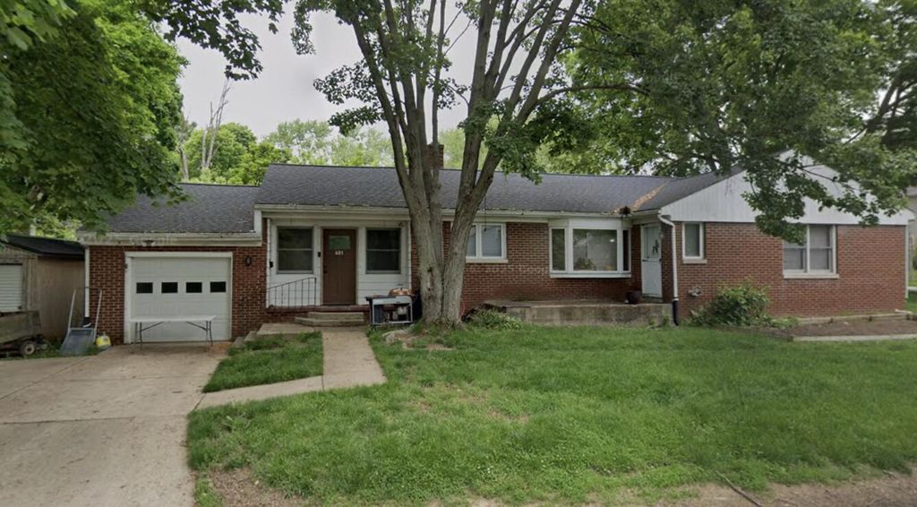 Photo of 601 Madison Street, Valparaiso, IN 46385 (MLS # 834988)