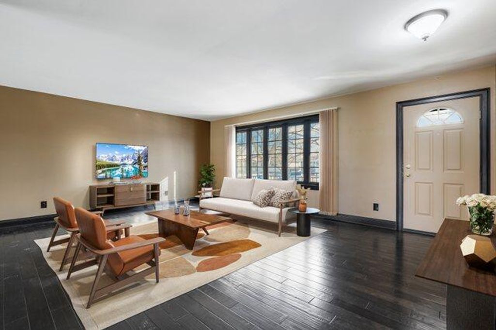 Photo of 9210 Woodward Avenue, Highland, IN 46322 (MLS # 833932)