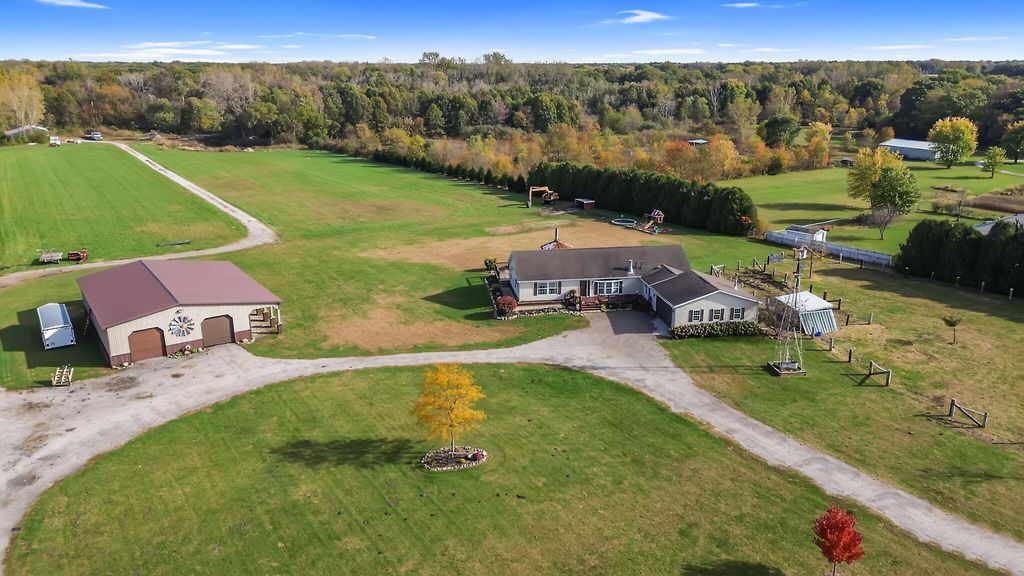 Photo of 7459 N 100 W, Rensselaer, IN 47978 (MLS # 829926)